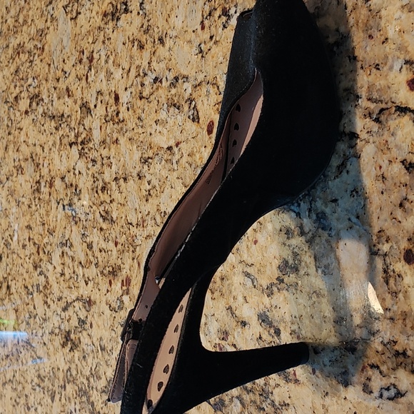 Libby Edelman size 8.5 Black Suede Peep Toe Slingback Heels - Picture 2 of 3